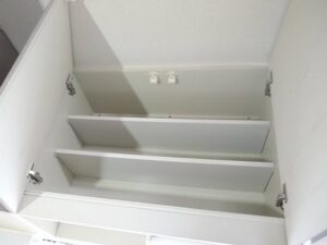 埼玉のキッチン取付け隊　キッチン扉蝶番メンテナンス　施工後
